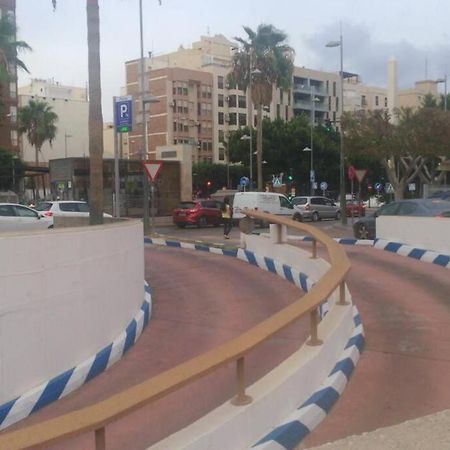 Precioso Piso En Almeria Centro Con Parking Gratis Exterior foto